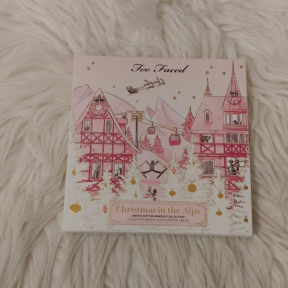 🎄FIRM! NWT TOO FACED CHRISTMAS IN THE ALPS LIMITED EDITION MAKEUP COLLECTION - Picture 2 of 12
